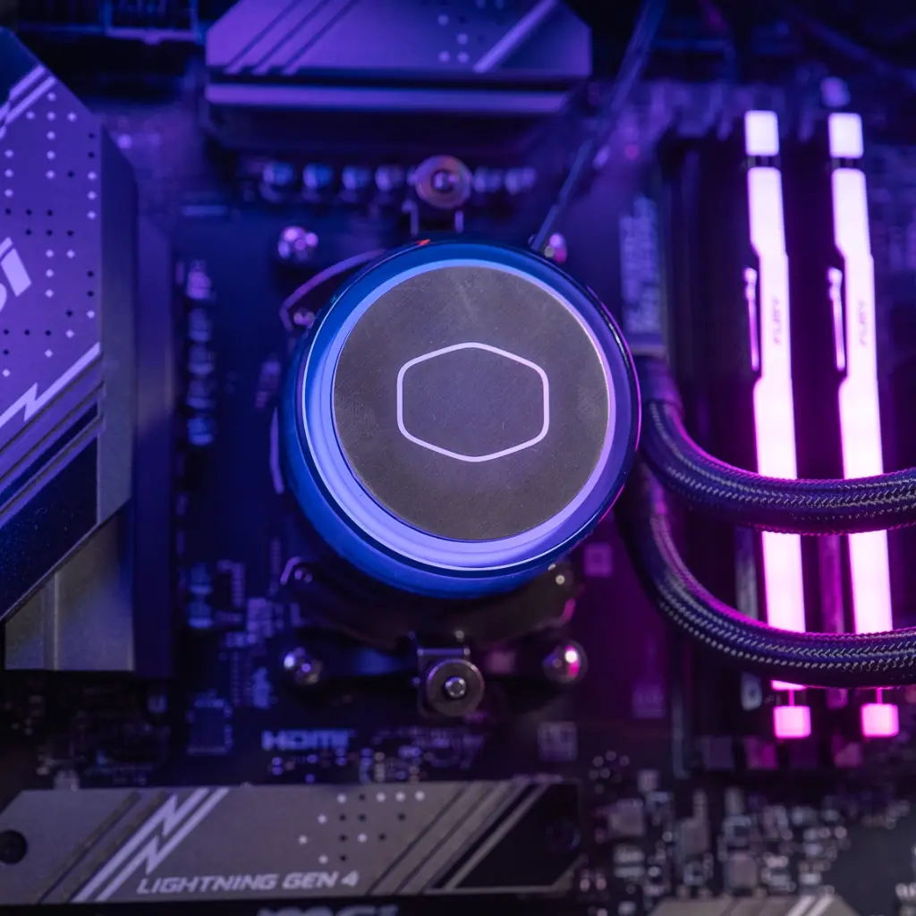 PC BlackHawk Radeon RX 7800 XT