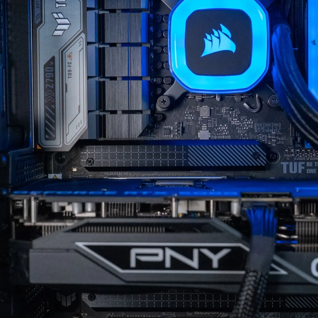 PC Solana GEFORCE RTX® 5080