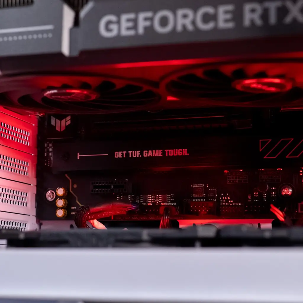 PC ASUS Force GEFORCE RTX® 5070 Ti